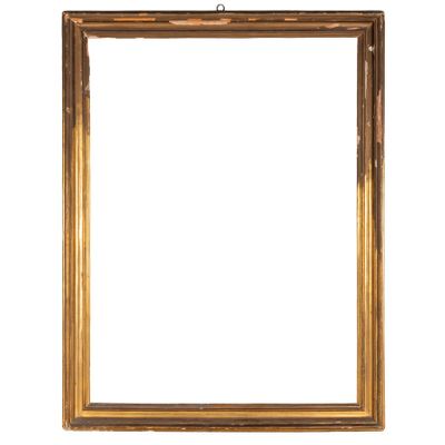 un vieux cadre en bois sur fond blanc