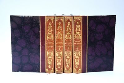 trois livres superposés