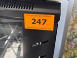 une image représentant une vitrine sur laquelle figure un numéro