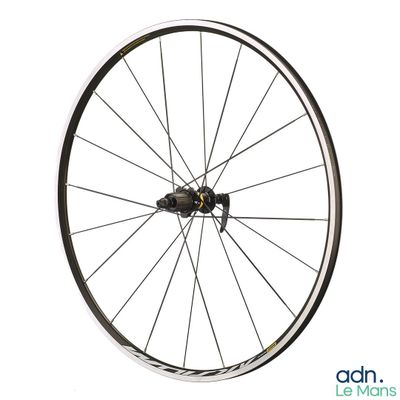 la roue avant d'un vélo, avec un rayon noir sur fond blanc