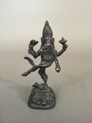 Dieu Hindou Ganesha dansant, petit sujet en métal patiné, ha…