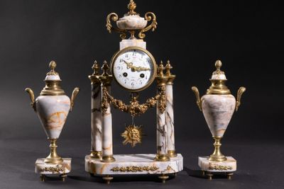 Garniture de cheminée en marbre dans les tons violet veiné orange et b - Photo 1