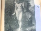 une photo d'un livre sur laquelle figure une femme dans l'eau