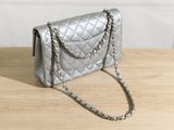 chanel silver quilted leather chain shoulder bag