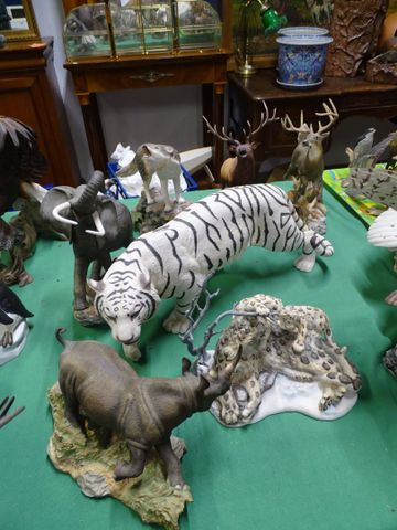 Lot d’animaux en biscuit (possibilité de petits manques)