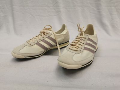baskets Adidas vintage, taille 7 5 5 5 5 5 5 5 5 5 5 5 5 5 5 5
