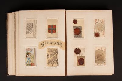 Collection de cachets de cire héraldiques et exlibris papier…
