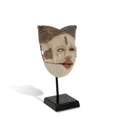 MASQUE OGONI Nigéria Hauteur: 17,1 cm