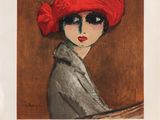 une image représentant un tableau d'une femme portant un chapeau rouge