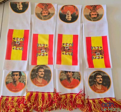 Expédition obligatoire - Lot de 4 écharpes blanches Espagne …