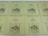 six pages d'un livre sur lesquelles figure l'image d'un homme à cheval