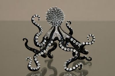 Eddy Maniez (né en 1969) Poulpe Résine noire et silicone bla… - Photo 1