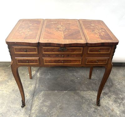 an image of a wooden desk with drawers and drawers on it