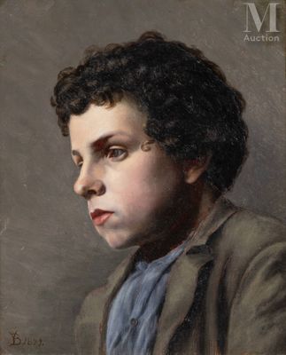 portrait d'un jeune garçon vêtu d'une veste marron et d'une chemise bleue