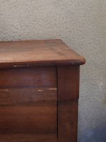 COMMODE en noyer à quatre tiroirs. (photo 6)