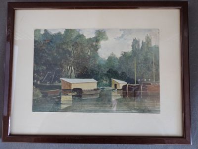 une photo d'une photo d'un bateau dans l'eau