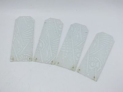 Ensemble de quatre plaques de propreté en verre givré dépoli. - Photo 1