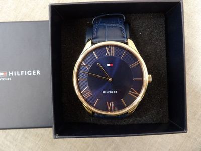 tommy hilfiger men ' s watch with blue leather strap