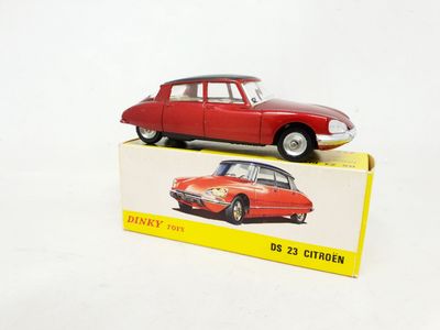 DINKY SPAIN réf 530 Citroën DS23 rubis/toit noir satiné, lég…