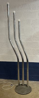 Goffredo REGGIANI, Italie. Lampadaire "tubes d'orgue" en mét…