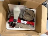 une boîte en carton contenant une machine