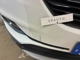 a sticker that says vauto on the front of a car