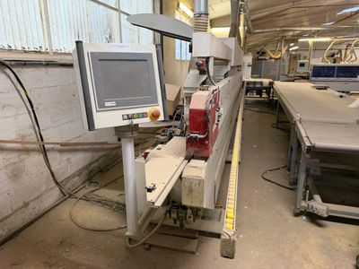 SOREZE - S59 - Une plaqueuse à chant de marque IMA - année 2…