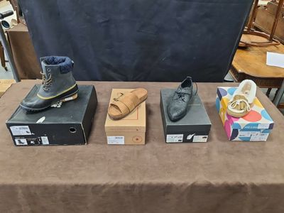 Lot de 4 paires de chaussures femme de marques ATELIER TROPE…