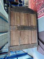 Armoire en bois naturel mouluré et sculpté en partie d'époqu… (photo 4)