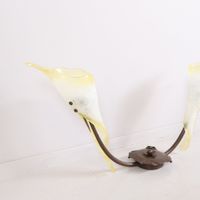 SIL LUX. Lustre à monture en métal bronzé, retenant deux tul… (photo 2)