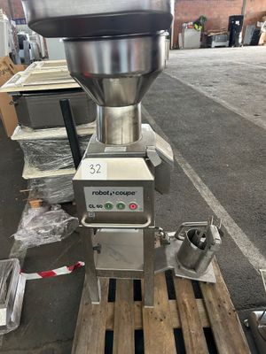 Robot coupe CL60, dimensions : L 60x33x139 cm, non testé, en…