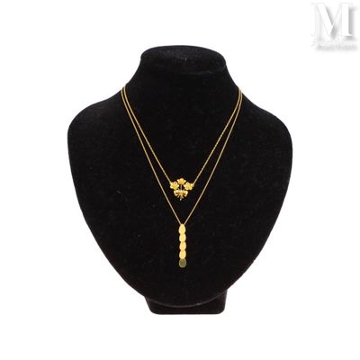 Deux colliers Lot de deux colliers en or jaune 18K (750°/°°)… - Photo 1