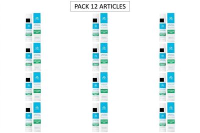 lot de 12 articles sur fond blanc, avec des carrés bleus et verts