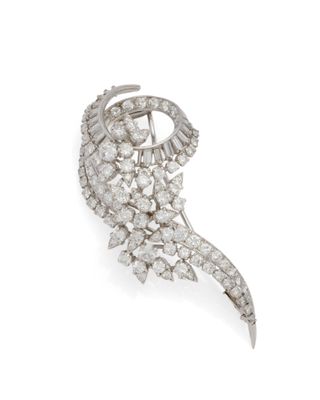 une broche en diamant et plaquée platine broche broche