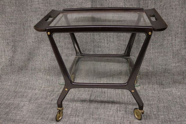 Ico Parisi (1916-1996), Italie - Table desserte en bois mouluré p...