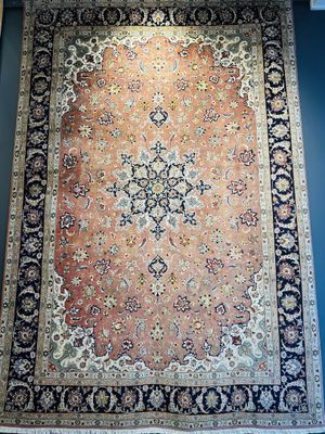 Tapis Iran Tabriz laine et soie fond rouge 300 x 200