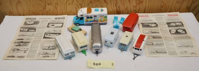 Ensemble de diverses caravanes miniatures plastique, résine …