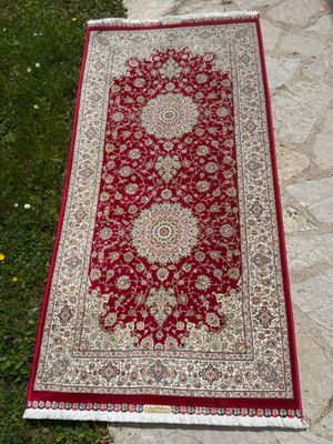 Tapis d'Iran soyeux