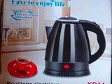 une boîte sur laquelle figure l'image d'une bouilloire électrique