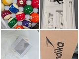 quatre images différentes d'une boîte de billard et d'une boîte de billard