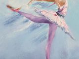 un tableau représentant une ballerine vêtue d'un tutu violet