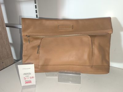 Sacoche LONGCHAMP (300€). VENDU SUR DESIGNATION A L'HOTEL DE…