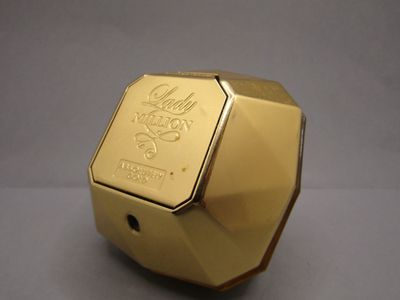 Paco RABANNE. Lady Million Absolutely gold.