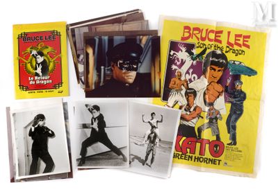 diverses affiches de films vintage, notamment celles de Bruce Lee, de « Karaté Kid » et de « Karaté Kid »
