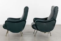 Une paire de fauteuils ou chaises longues « Lady Chair », da… (photo 4)
