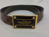 louis vuitton belt with plaque