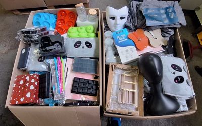 274 / 1 palette de 144 kg de mix ( mannequin, masque, …