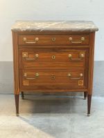 COMMODE en bois de placage marqueté en filet, trois tiroirs … (photo 2)