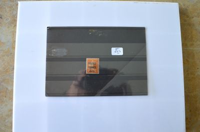 une photo d'une photo d'une personne en train de prendre une photo avec un appareil photo
