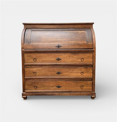 Bureau à plateau roulant en chêne.